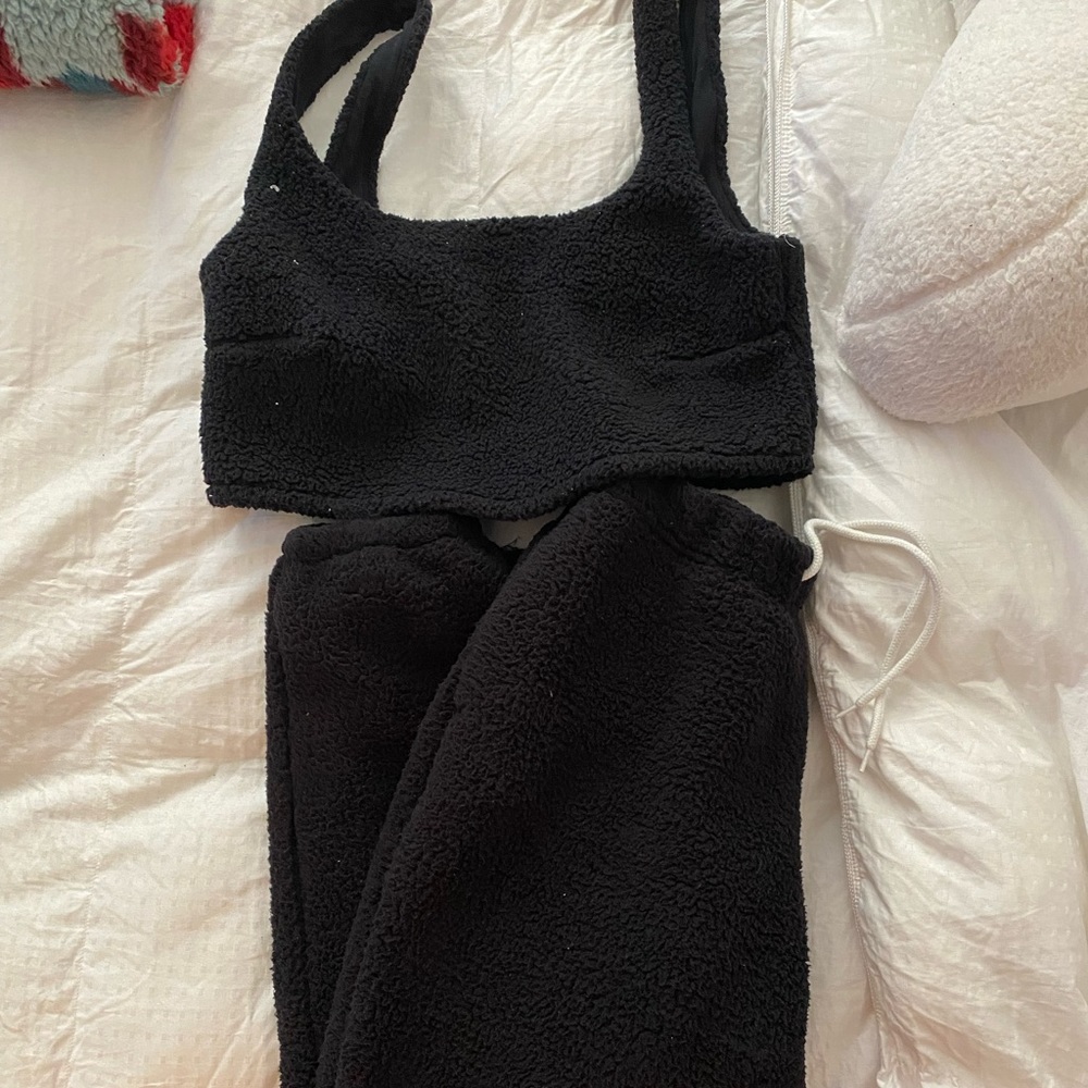 Gilly Hicks Sherpa Pajama Set